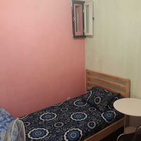 אכסניה Knock *